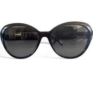Fendi Black Oversized Cat-Eye Sunglasses